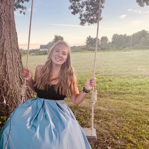 Meet your Posher, Katie